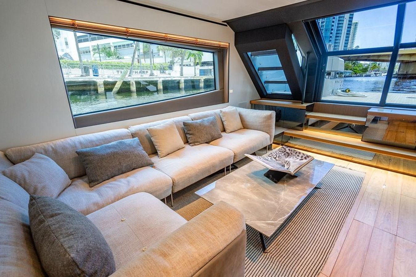 Bluegame Cruising Yacht Snack Money For Sale