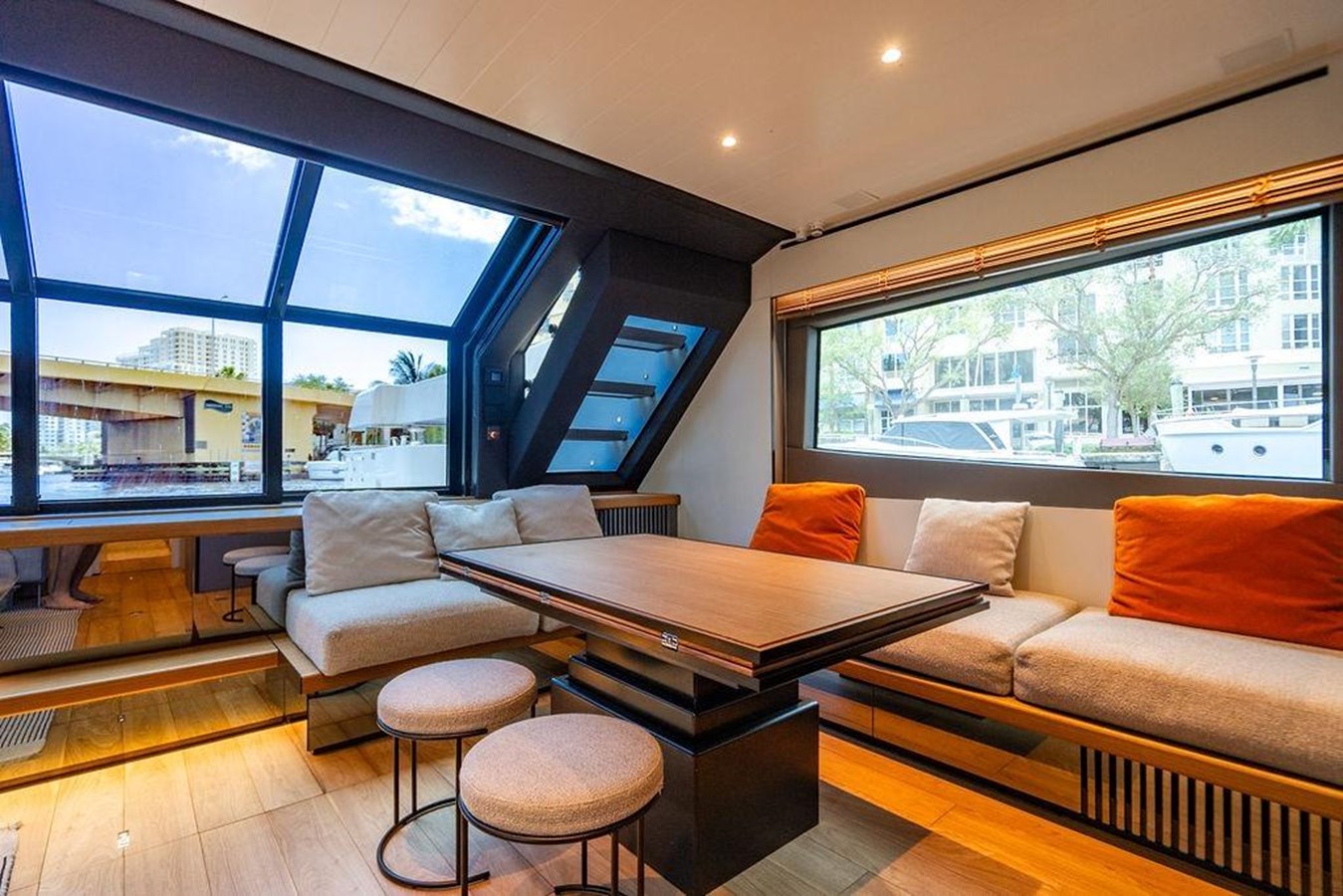 Bluegame Cruising Yacht Snack Money For Sale