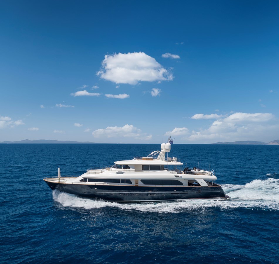 Custom Line Motor Yacht HAG For Sale