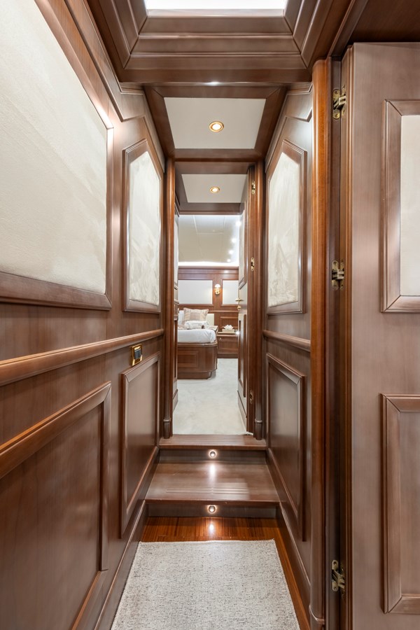 Custom Line Motor Yacht HAG For Sale