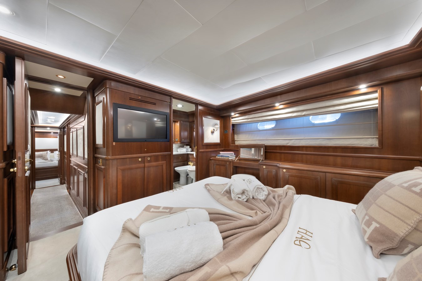 Custom Line Motor Yacht HAG For Sale