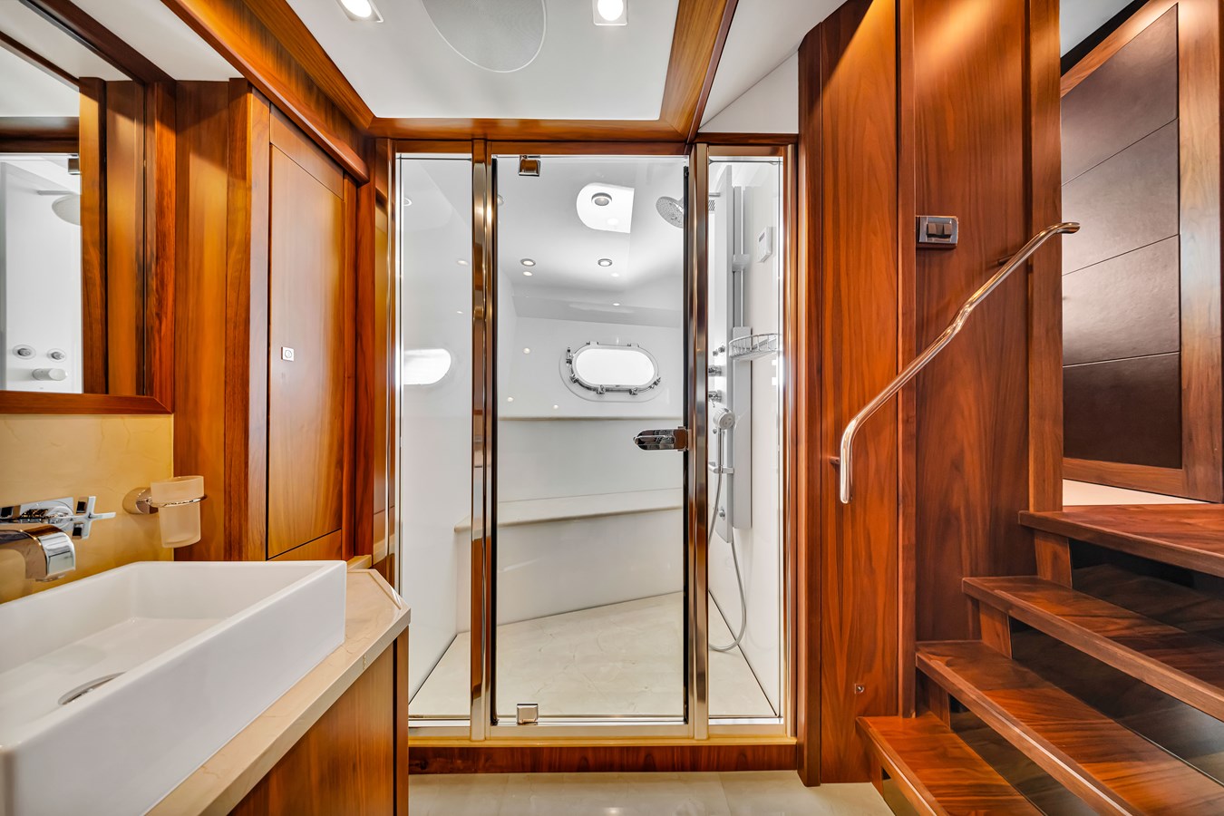 Sunseeker Motor Yacht NATURAL 9 For Sale