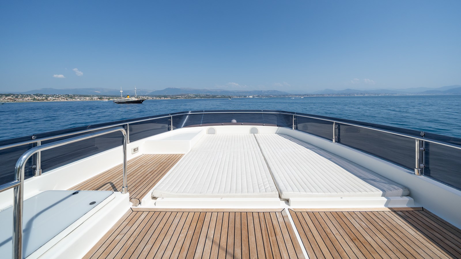 Ferretti Custom Line Cruising Yacht GIADA For Sale