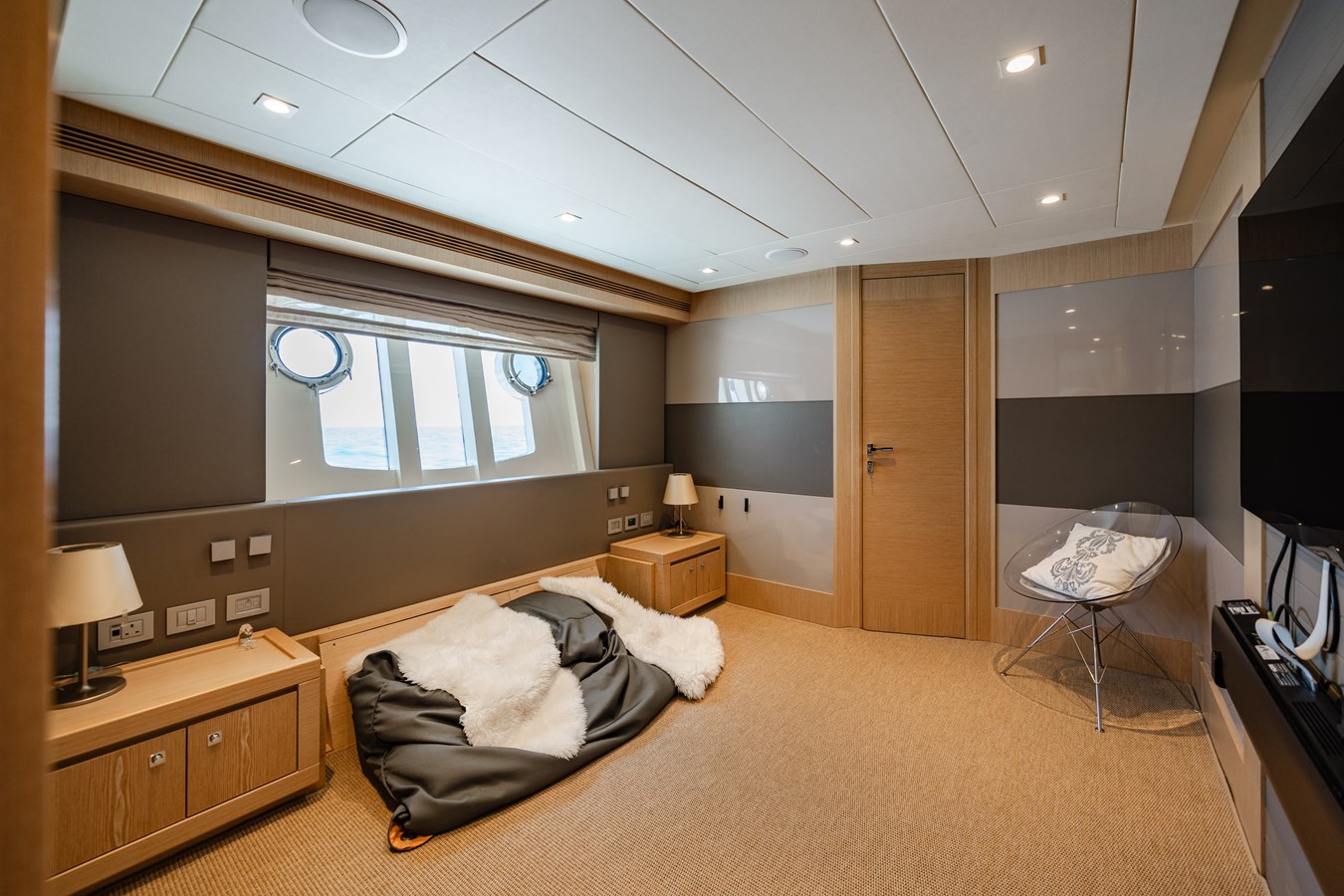 Ferretti Custom Line Cruising Yacht GIADA For Sale