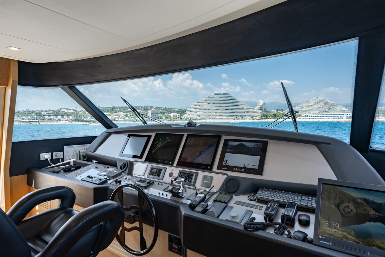 Ferretti Custom Line Cruising Yacht GIADA For Sale