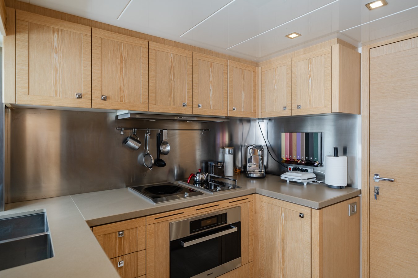 Ferretti Custom Line Cruising Yacht GIADA For Sale
