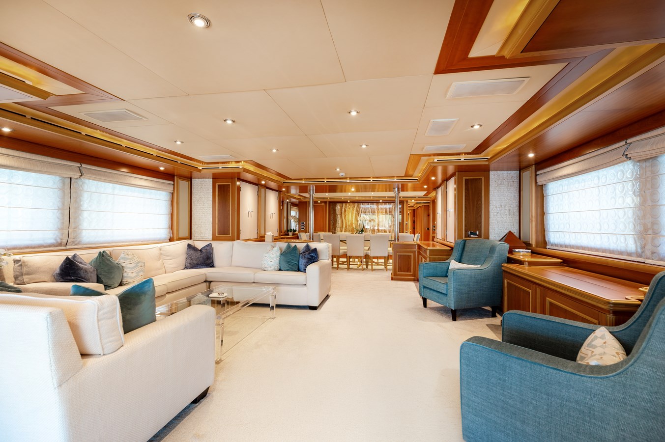 Crn Motor Yacht EMOTION 2 For Sale