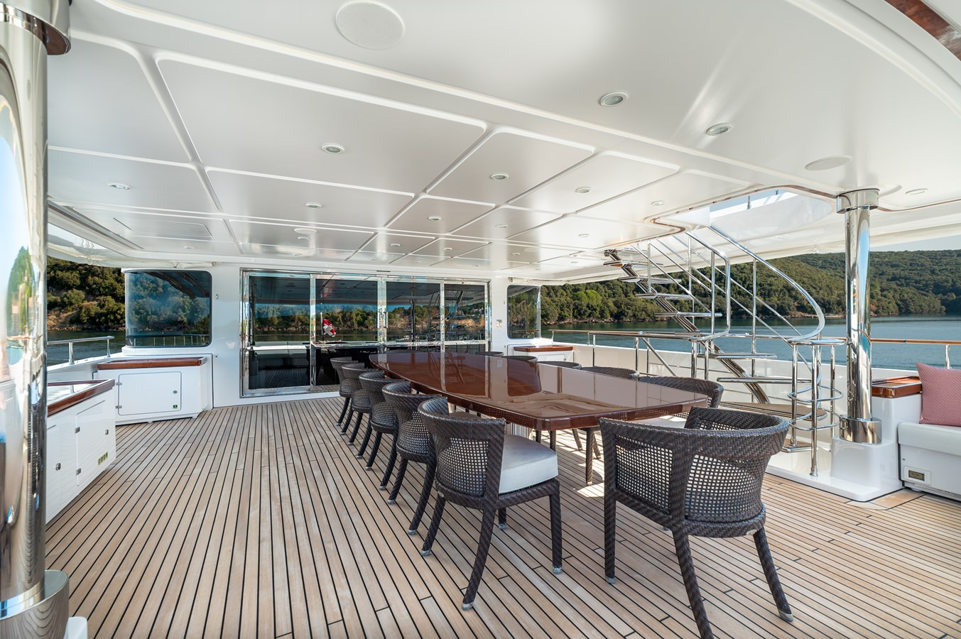 Crn Motor Yacht EMOTION 2 For Sale