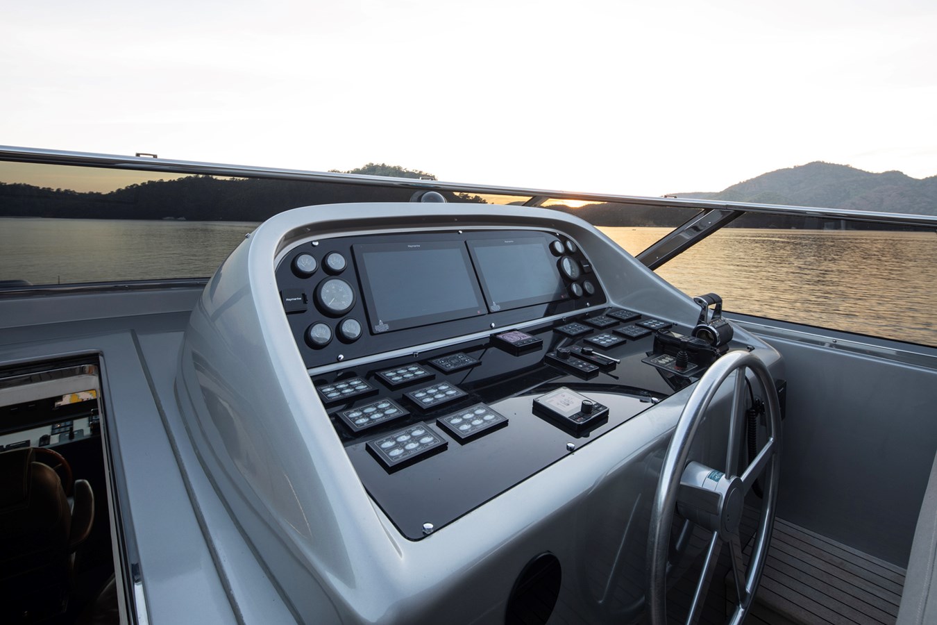 Canados Motor Yacht CANALI For Sale