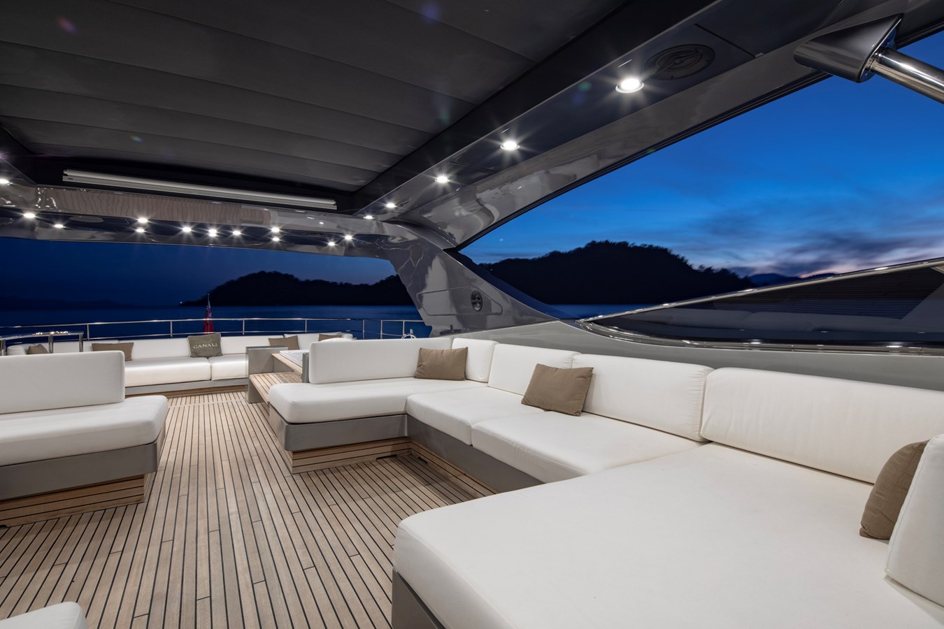 Canados Motor Yacht CANALI For Sale