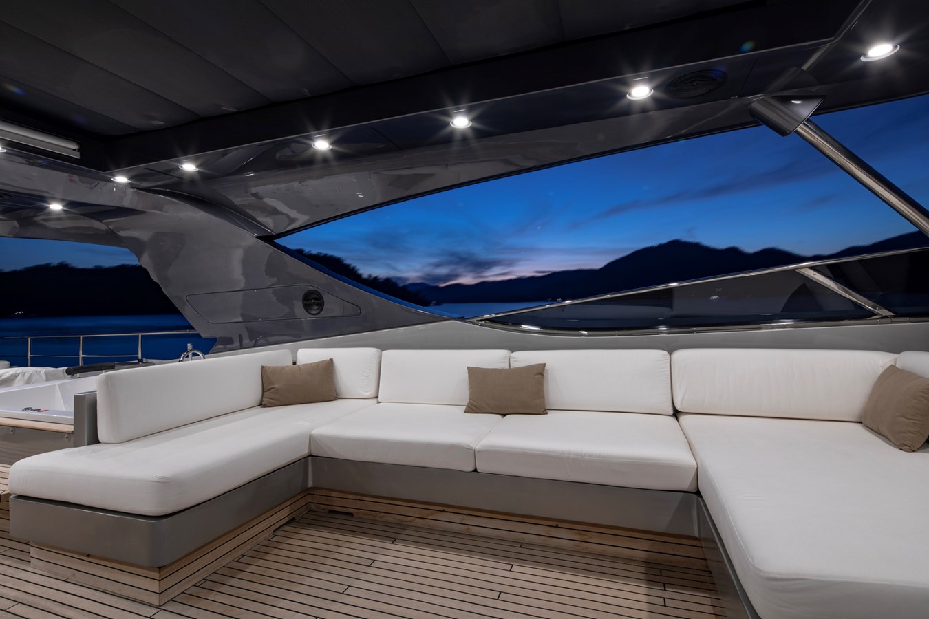 Canados Motor Yacht CANALI For Sale