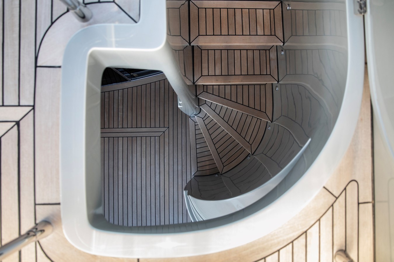 Canados Motor Yacht CANALI For Sale