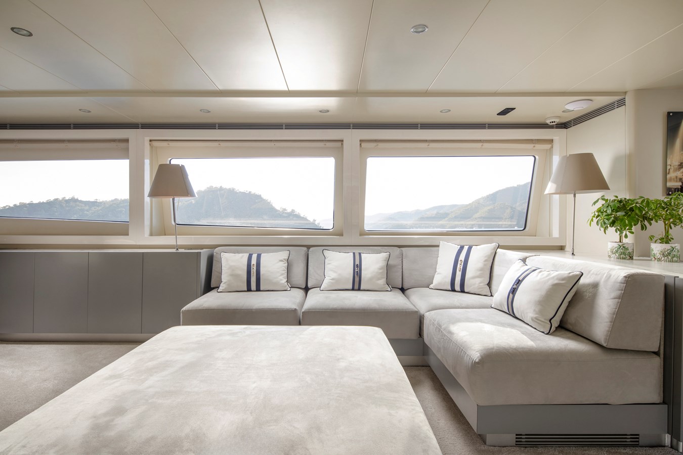 Canados Motor Yacht CANALI For Sale
