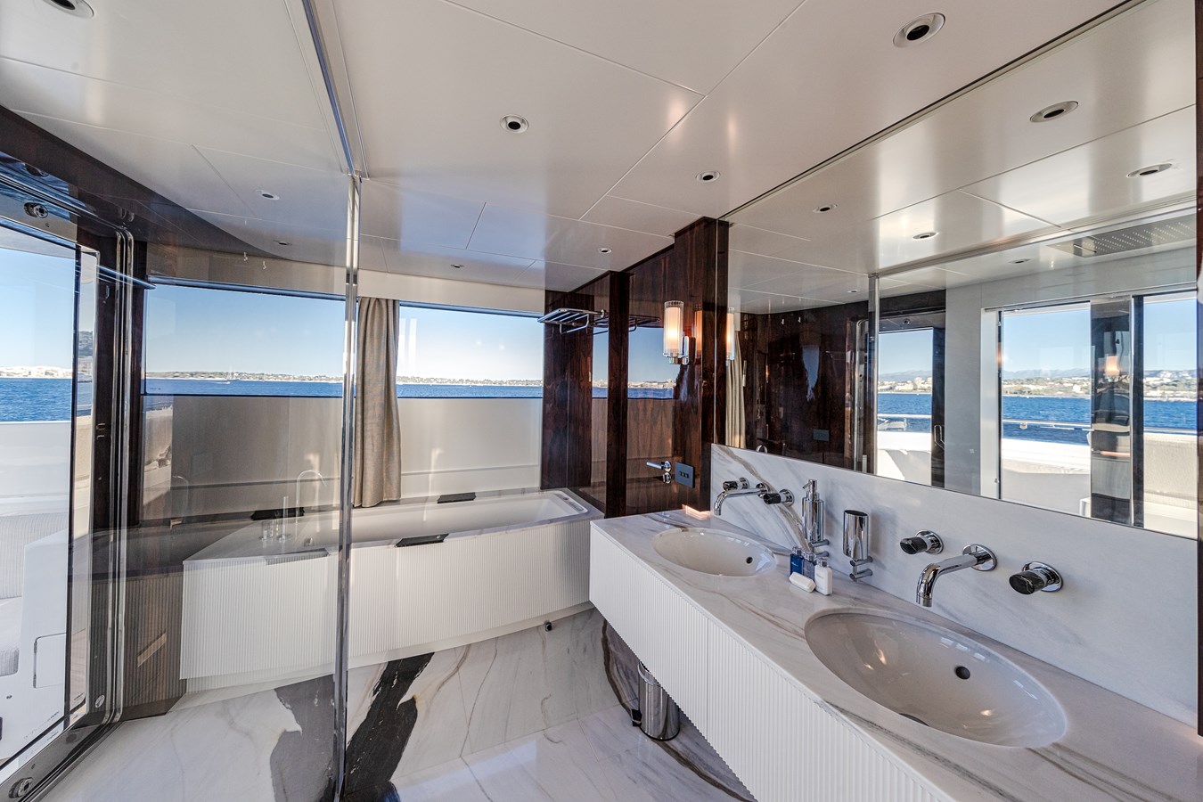 Canados Motor Yacht OCEANIC 143 For Sale
