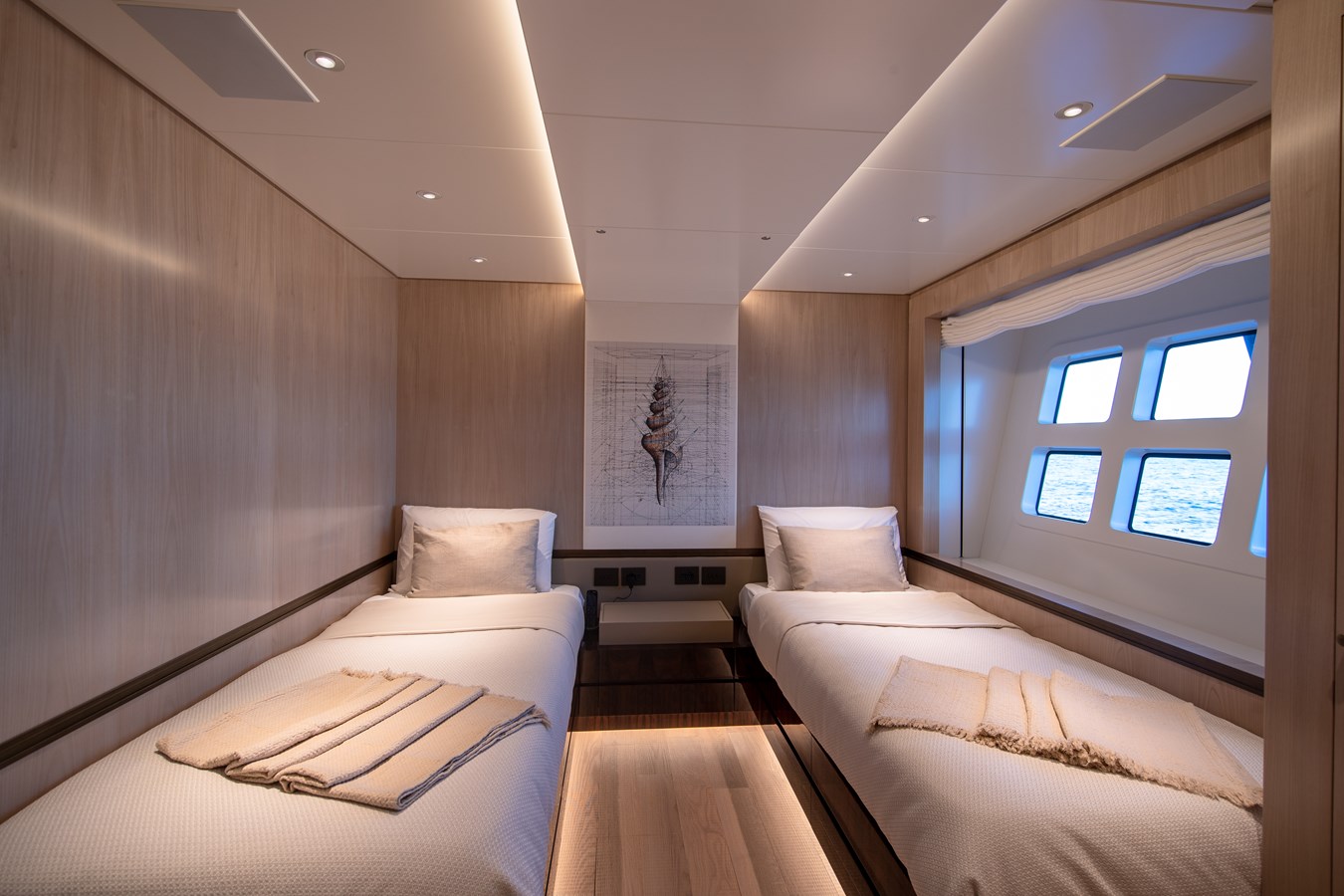 Canados Motor Yacht OCEANIC 143 For Sale