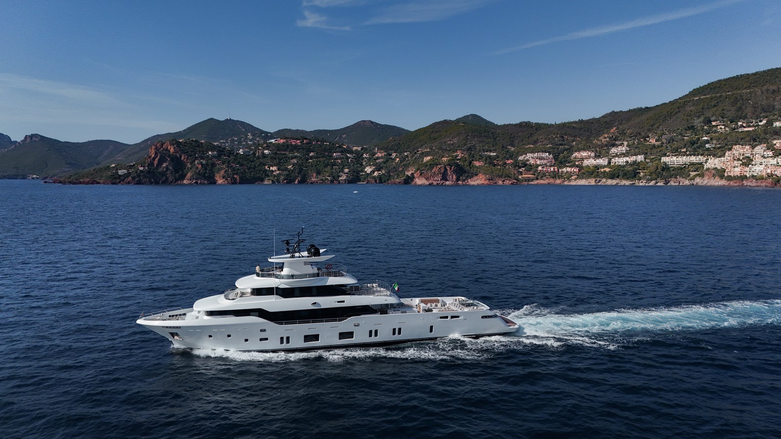 Canados Motor Yacht OCEANIC 143 For Sale
