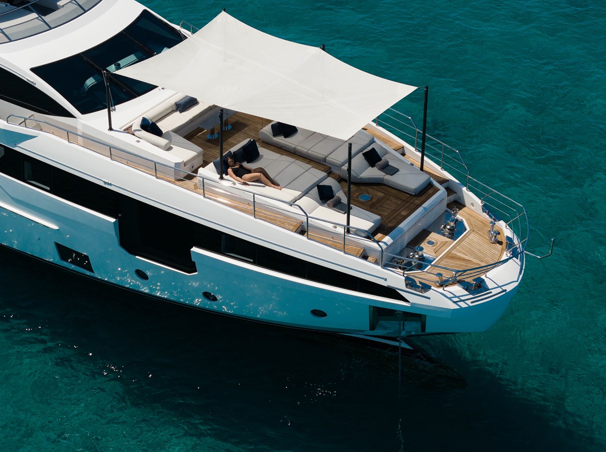Azimut Yachts Commercial Vessel CARPE DIEM For Sale
