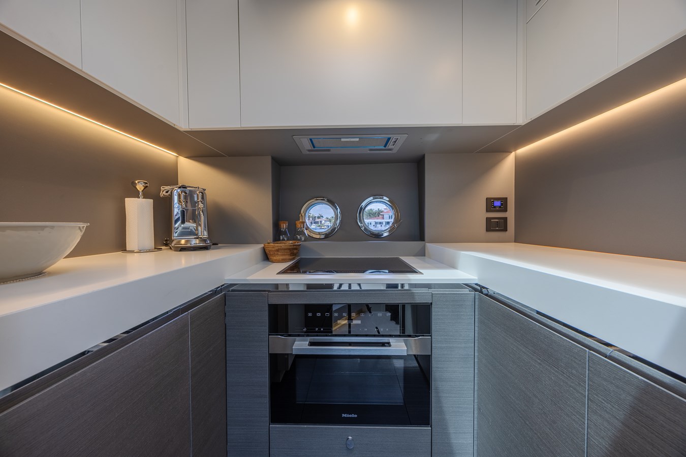 Azimut Yachts Motor Yacht NO TIME TO DIE For Sale