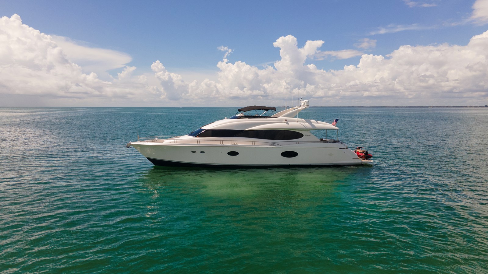 Lazzara Yachts Motor Yacht LIVING THE DREAM For Sale