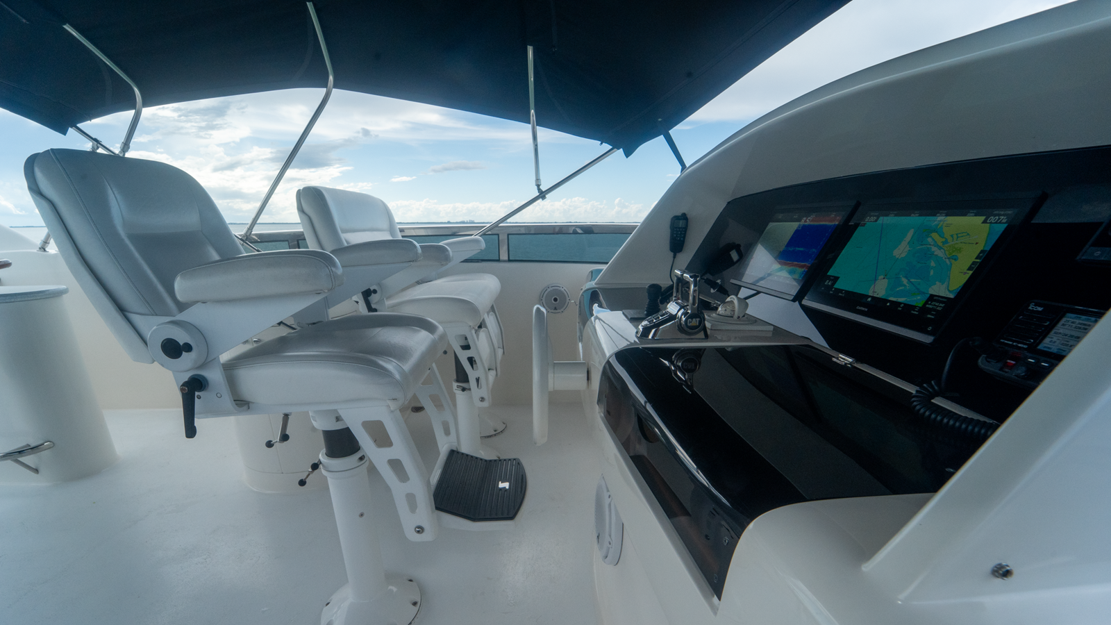 Lazzara Yachts Motor Yacht LIVING THE DREAM For Sale