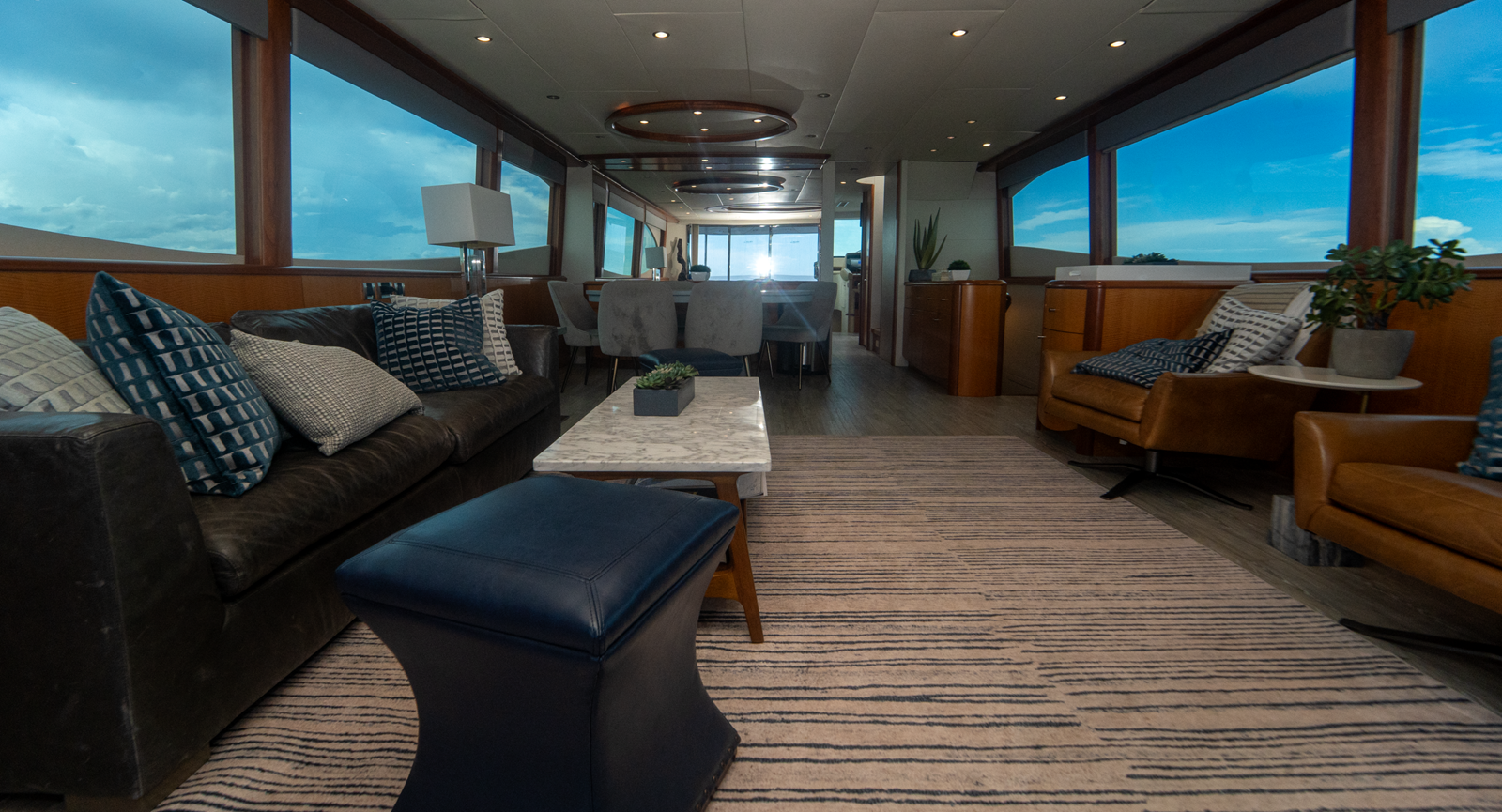 Lazzara Yachts Motor Yacht LIVING THE DREAM For Sale