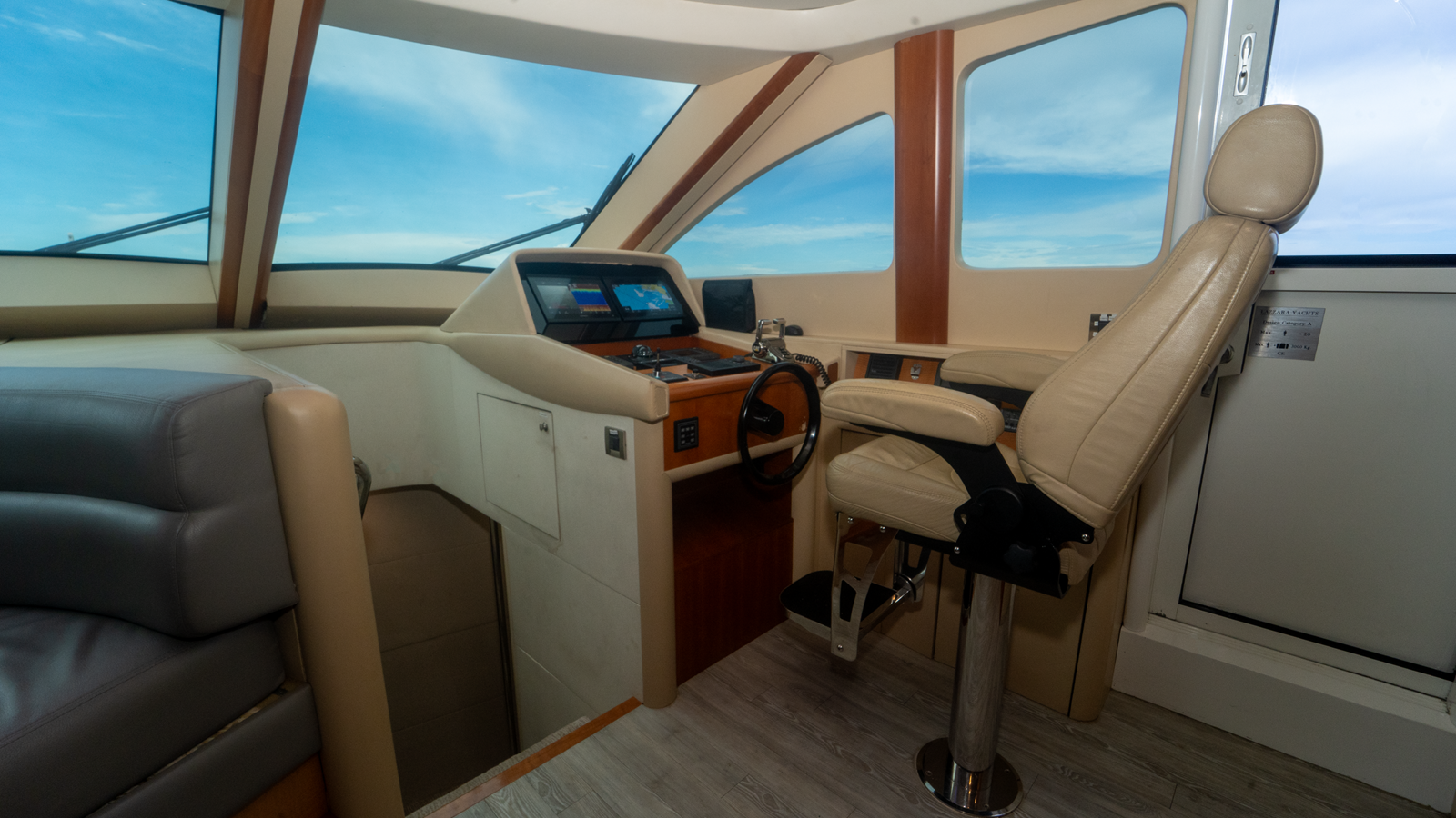 Lazzara Yachts Motor Yacht LIVING THE DREAM For Sale