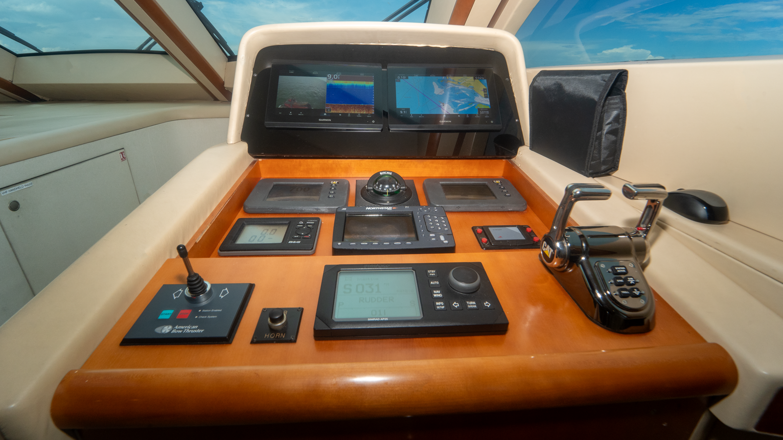 Lazzara Yachts Motor Yacht LIVING THE DREAM For Sale