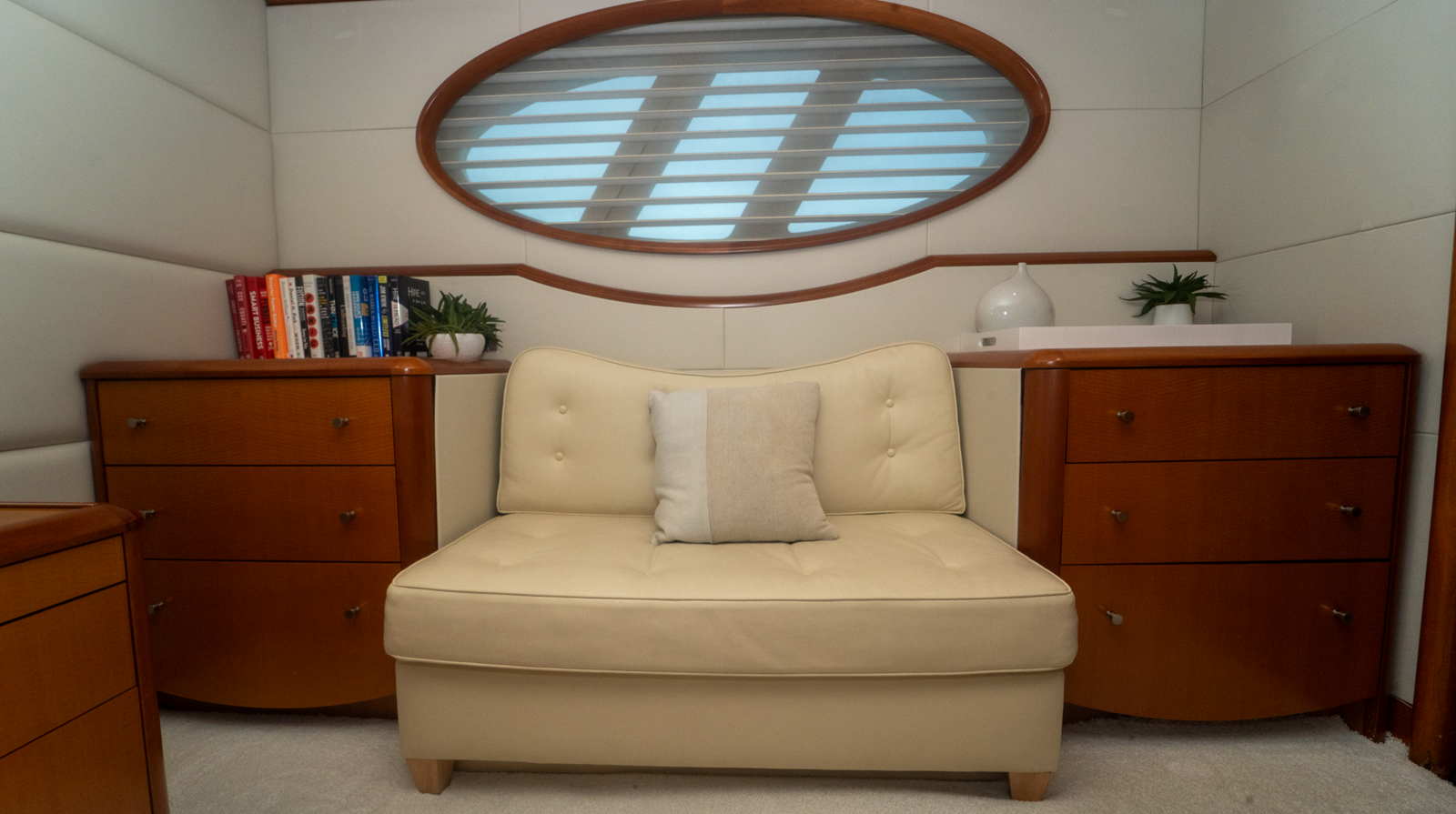 Lazzara Yachts Motor Yacht LIVING THE DREAM For Sale
