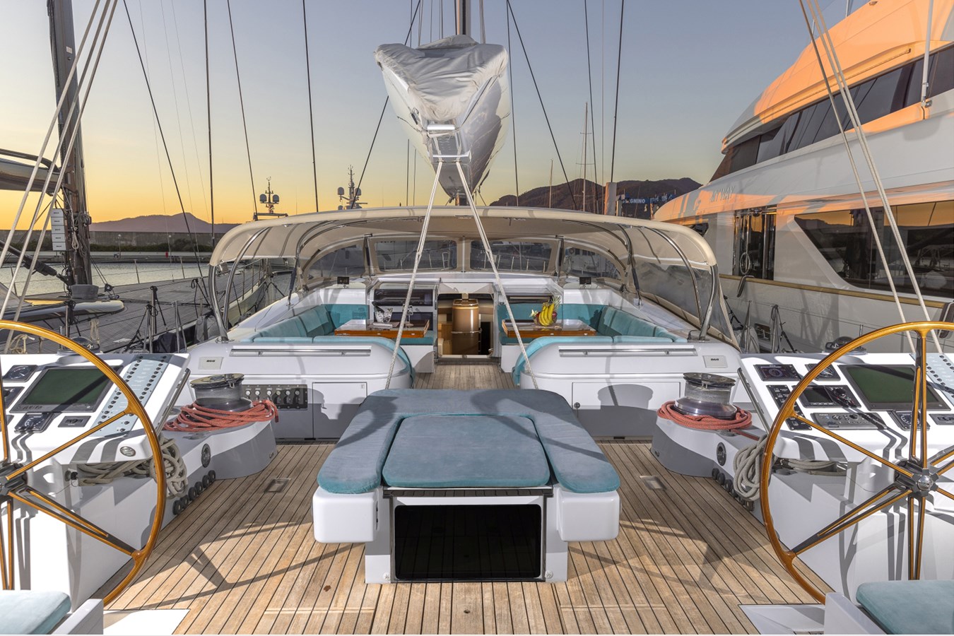 Cnb Yachts Classic Yacht CAPRICORNO For Sale
