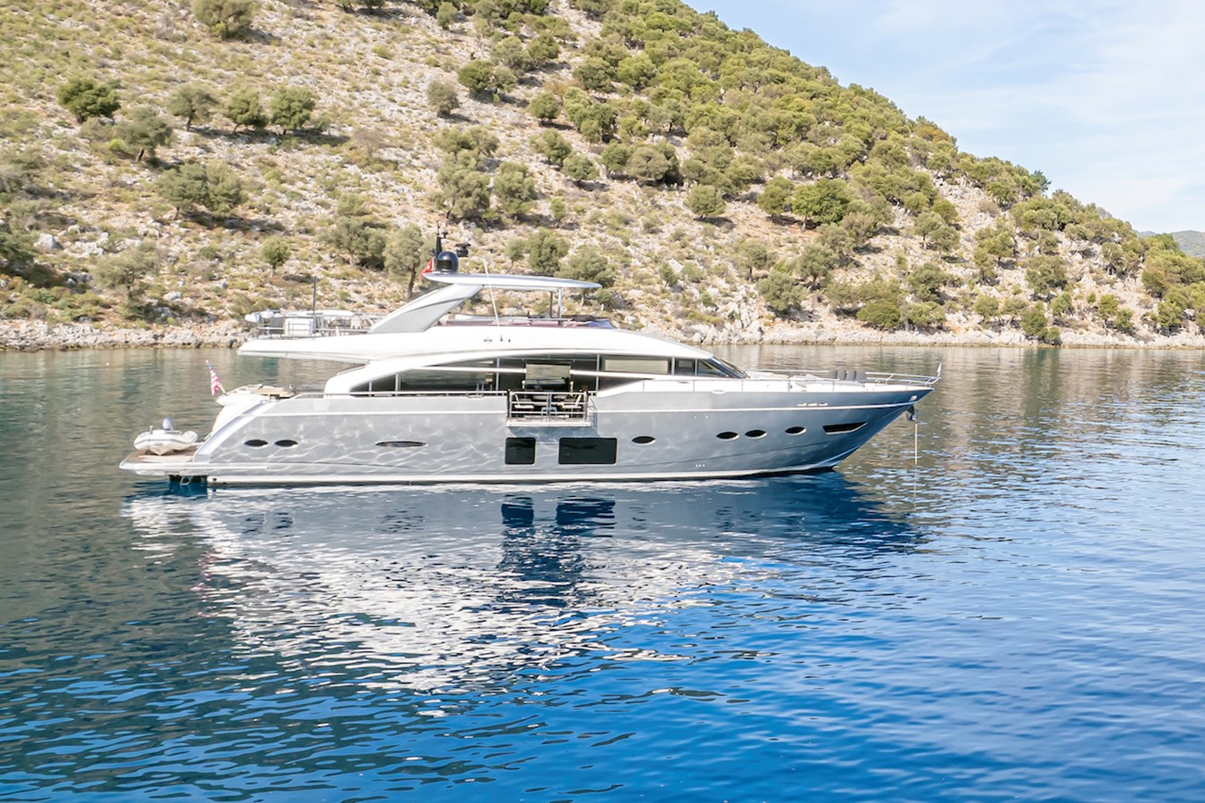 Princess Yachts Motor Yacht Lady Parisa For Sale