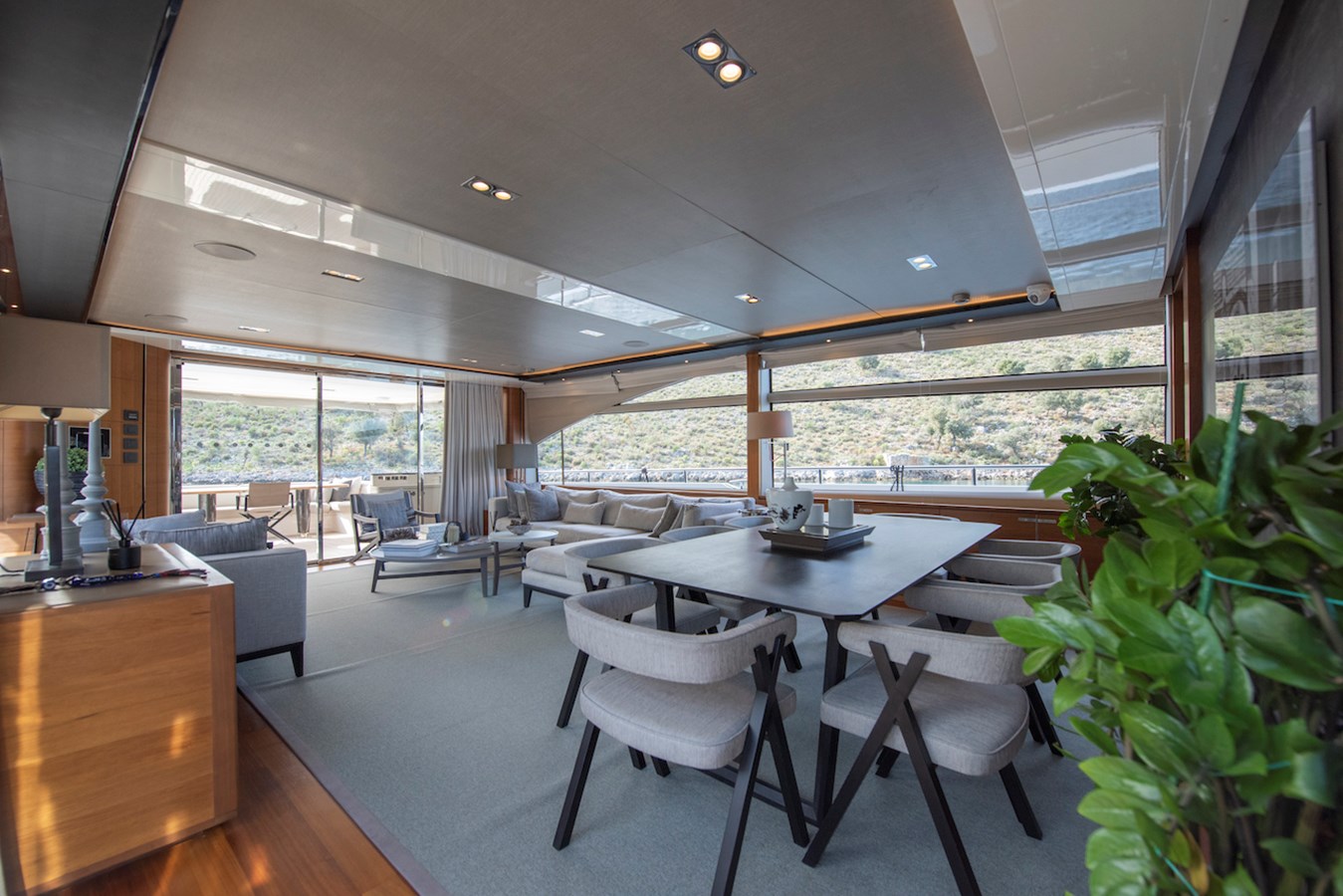 Princess Yachts Motor Yacht Lady Parisa For Sale