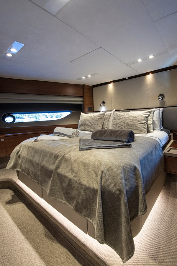 Princess Yachts Motor Yacht Lady Parisa For Sale