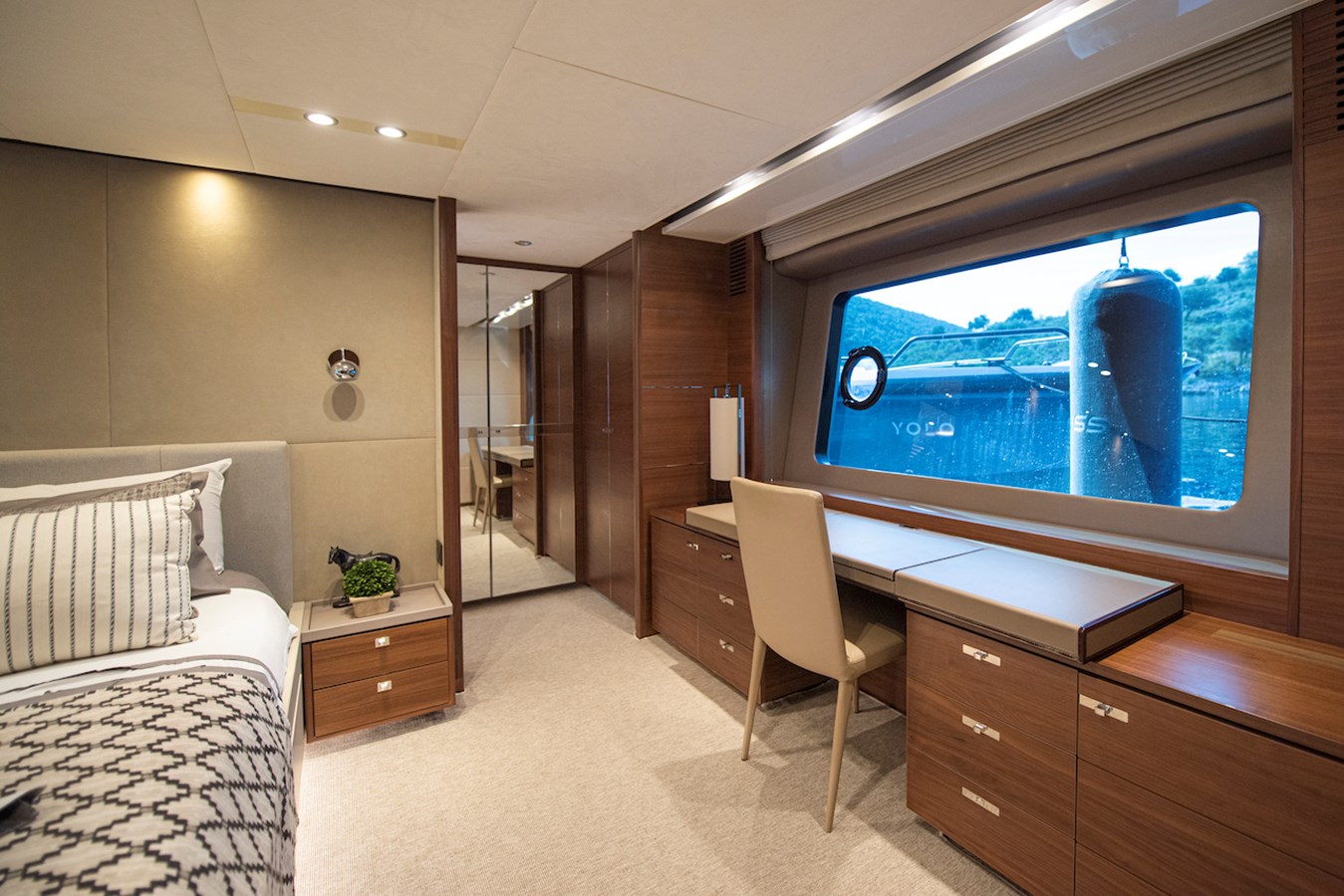 Princess Yachts Motor Yacht Lady Parisa For Sale