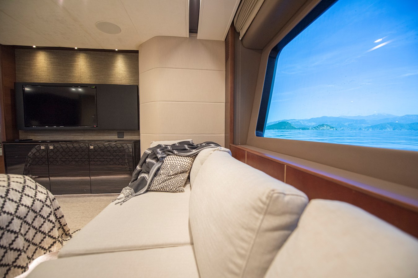 Princess Yachts Motor Yacht Lady Parisa For Sale