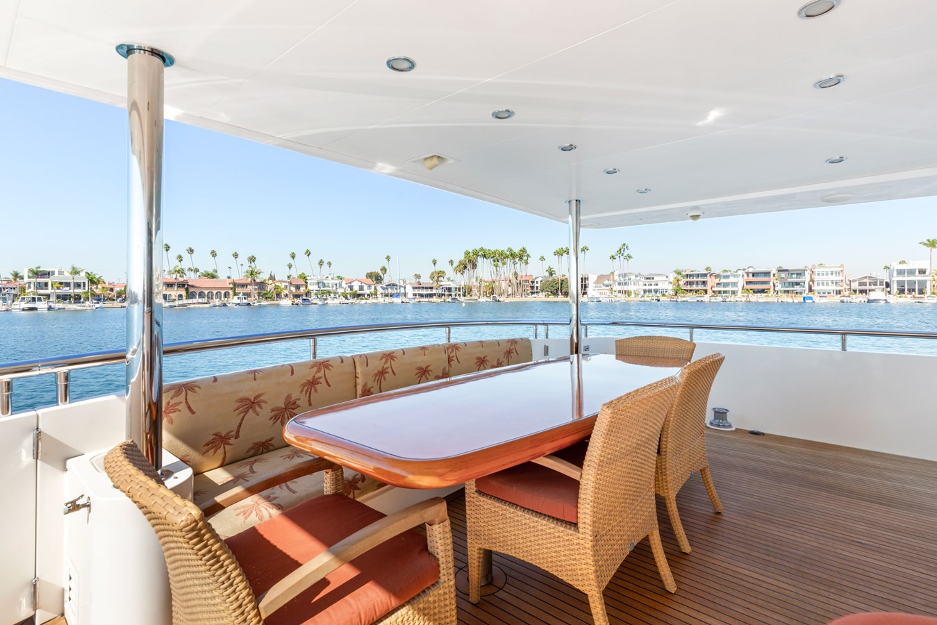 Horizon Motor Yachts Motor Yacht REVERIE  For Sale