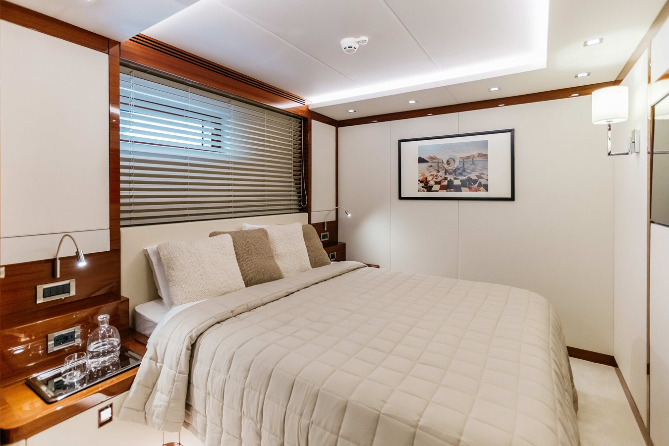 Bering Yachts Motor Yacht PAPILLON For Sale