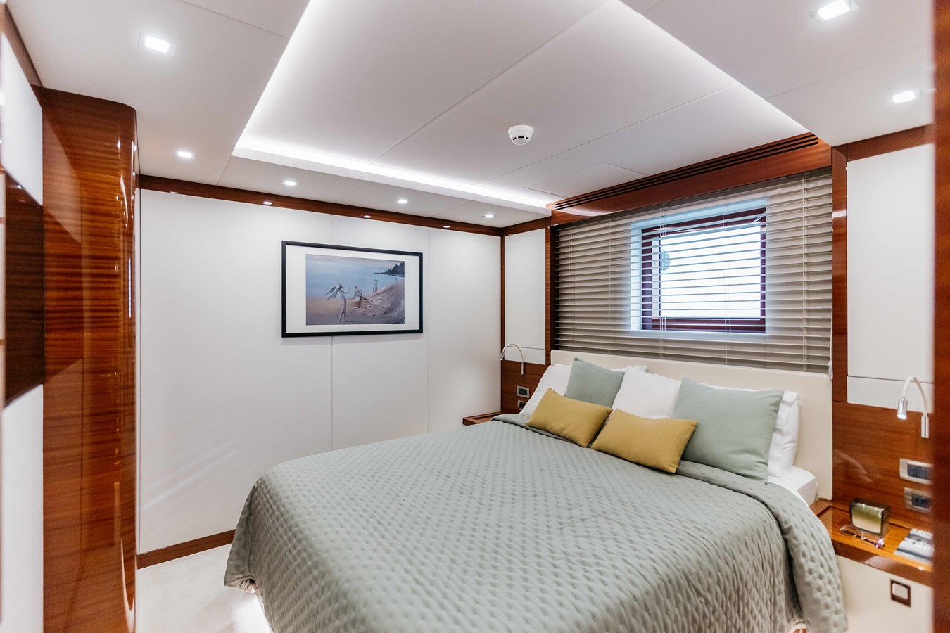 Bering Yachts Motor Yacht PAPILLON For Sale