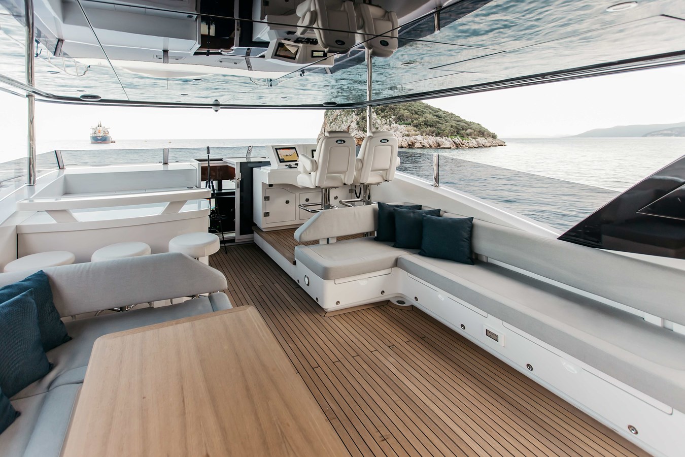 Bering Yachts Motor Yacht PAPILLON For Sale