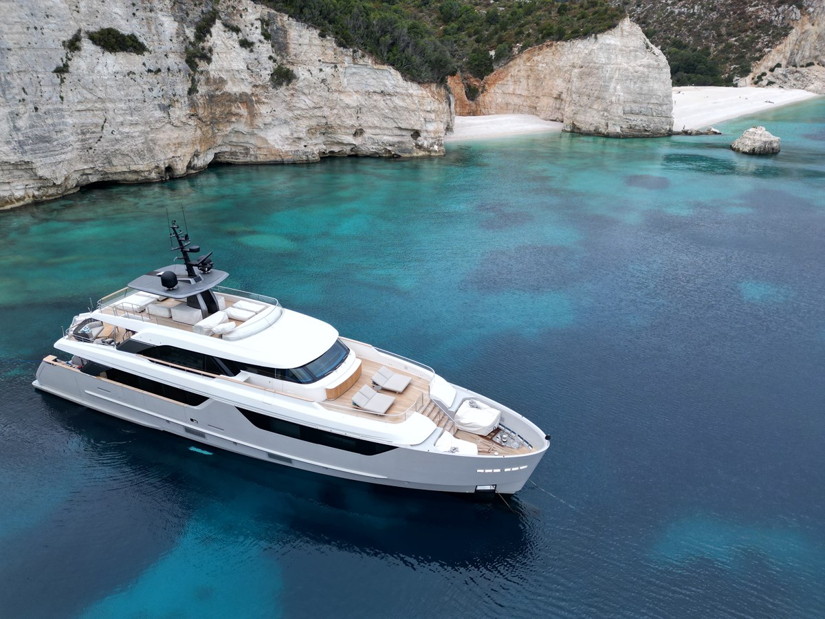 Sanlorenzo Yachts Motor Yacht MOUCHKA For Sale