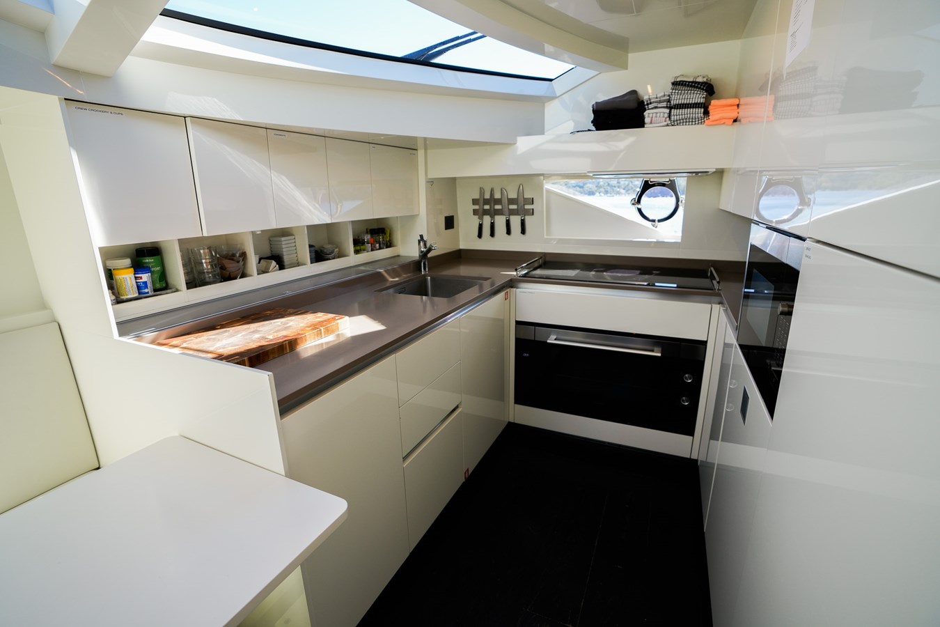 Ferretti Yachts Motor Yacht TORO For Sale