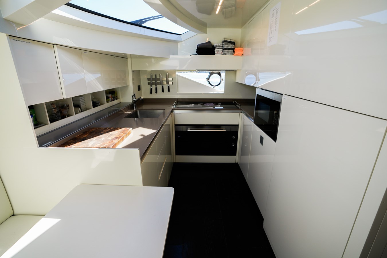Ferretti Yachts Motor Yacht TORO For Sale