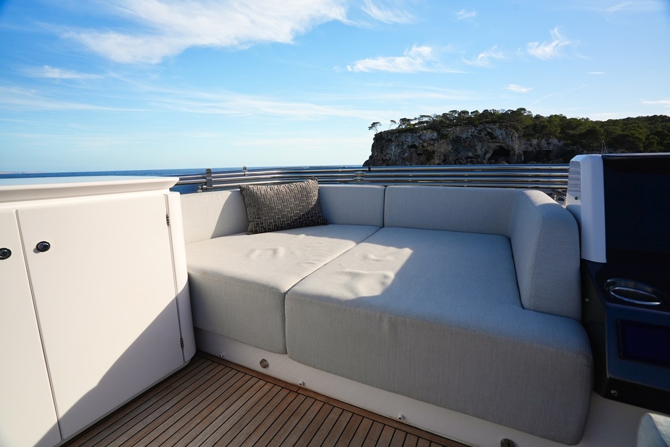 Azimut Yachts Motor Yacht APRICITY For Sale