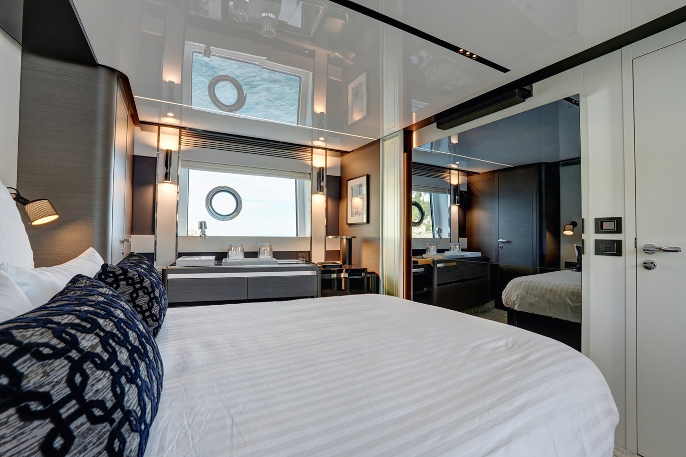 Azimut Yachts Motor Yacht APRICITY For Sale