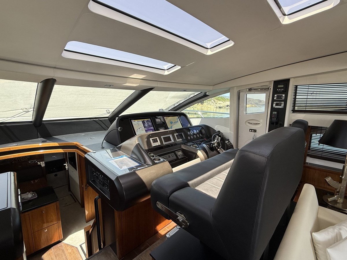 Sunseeker Motor Yacht M/Y TITAN For Sale