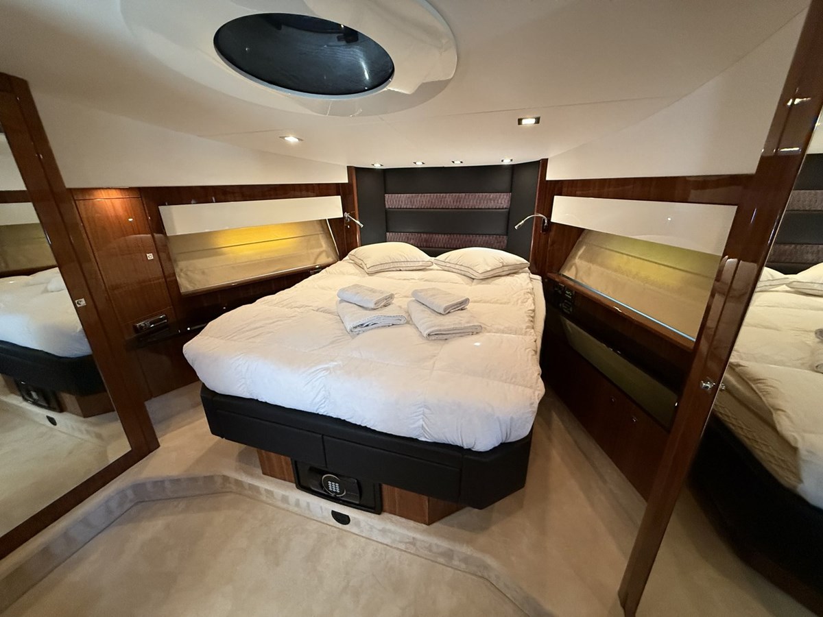Sunseeker Motor Yacht M/Y TITAN For Sale