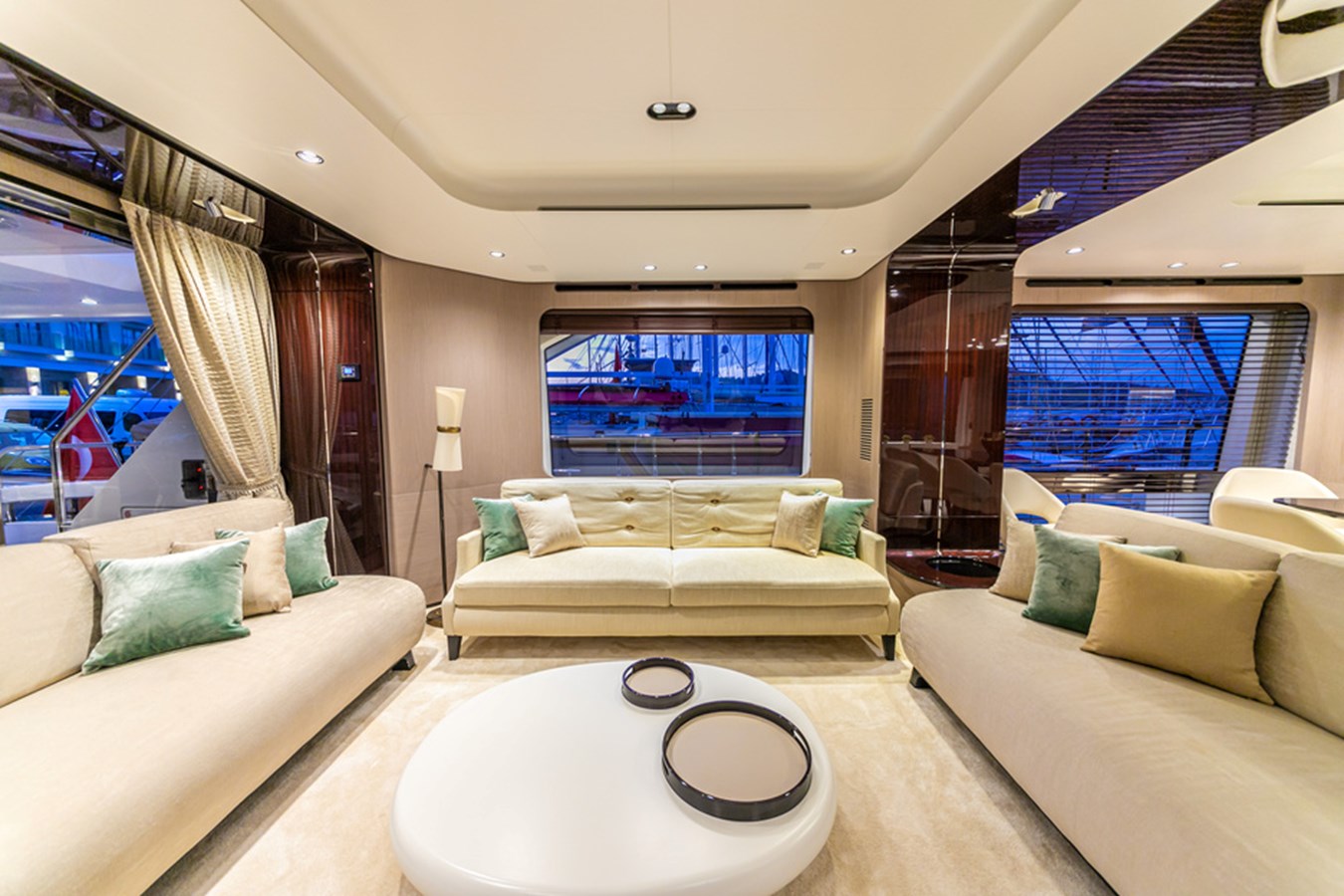 Azimut Yachts Motor Yacht NIRVANA BY THE SEA For Sale