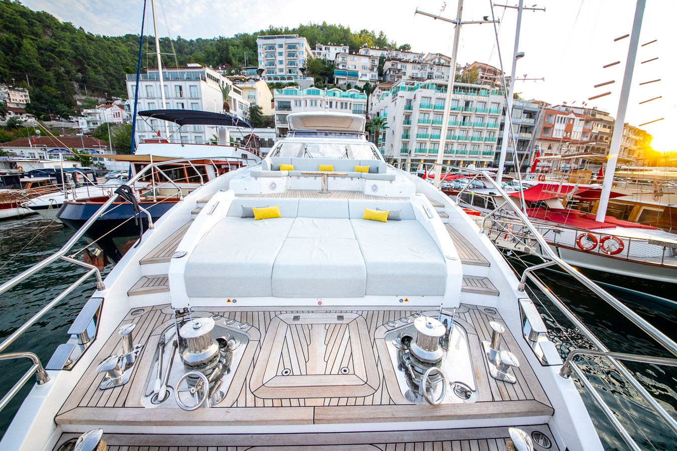 Azimut Yachts Motor Yacht NIRVANA BY THE SEA For Sale