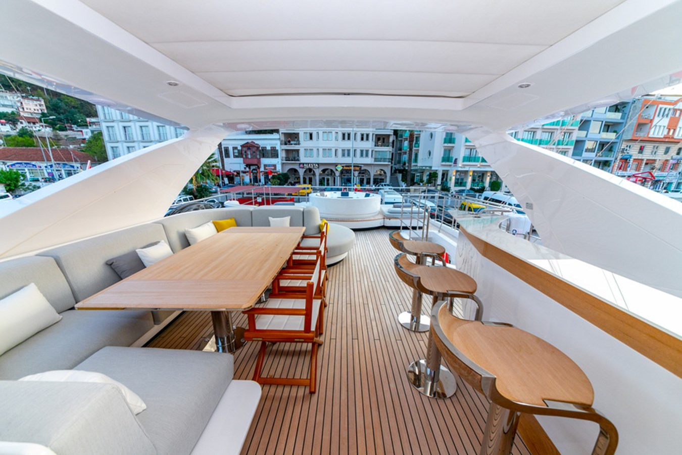 Azimut Yachts Motor Yacht NIRVANA BY THE SEA For Sale
