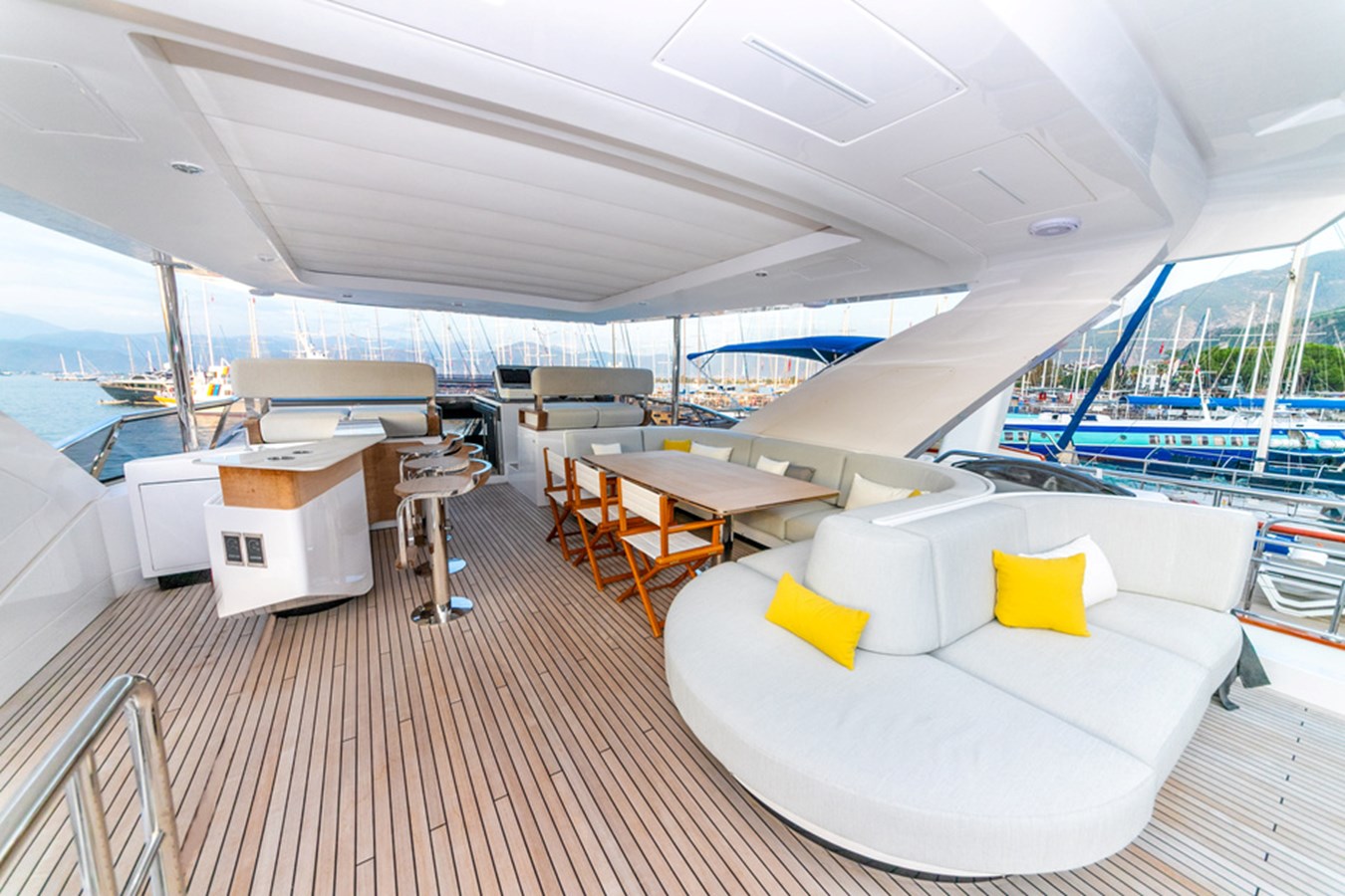 Azimut Yachts Motor Yacht NIRVANA BY THE SEA For Sale