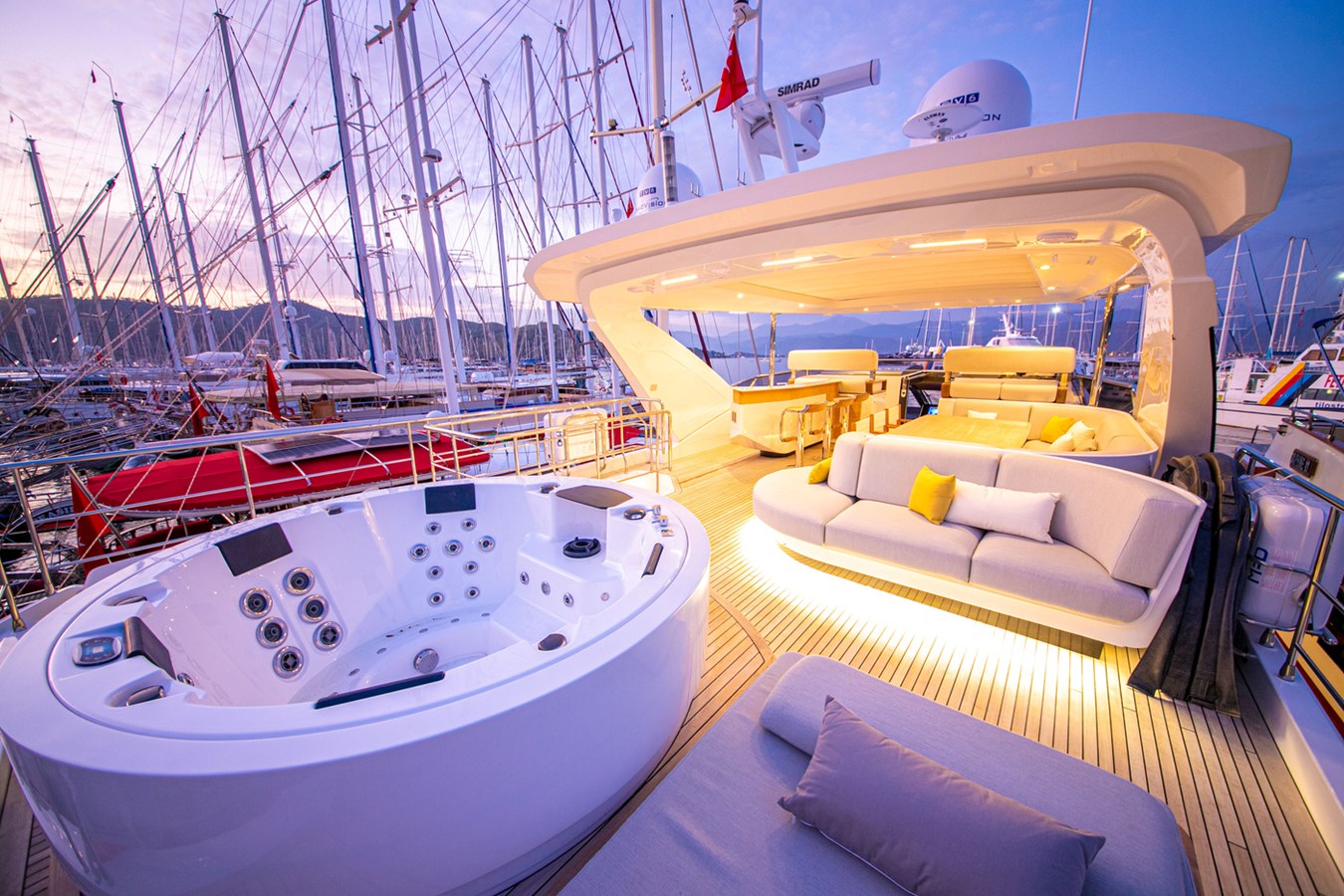 Azimut Yachts Motor Yacht NIRVANA BY THE SEA For Sale